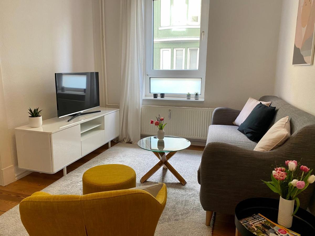 Zentrumsnahe Schoene Altbauwohnung Bis 4 Personen 弗伦斯堡 外观 照片